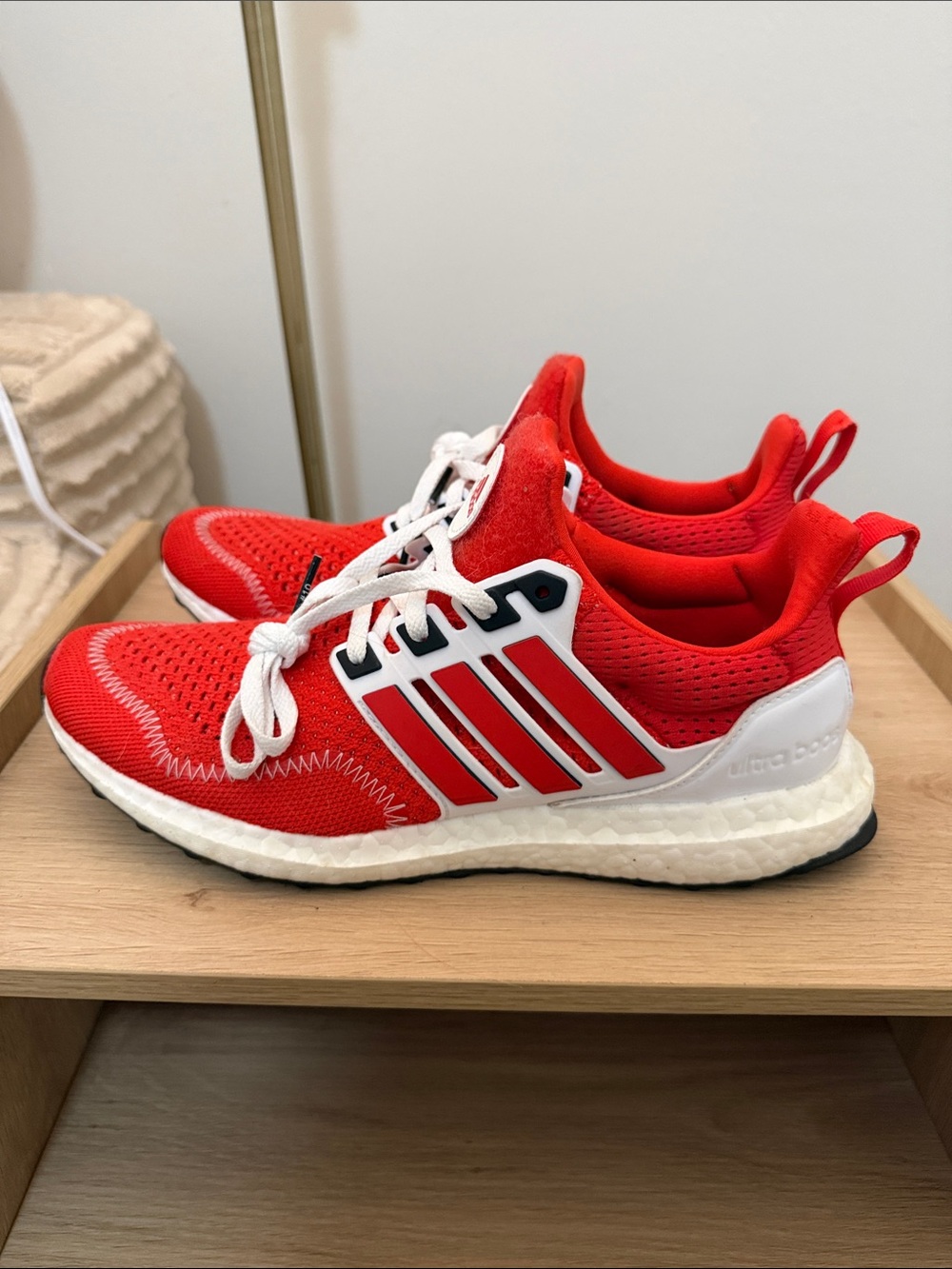 Ultraboost 1.0 men’s Lindsay Horan model